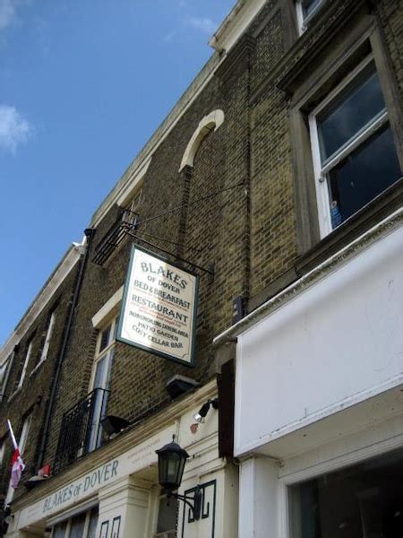 truvago hotels in dover.